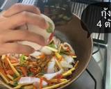 สปาเก็ตตี้ผัดขี้เมาทะเล🦑 วิธีทำสูตร 6 รูป