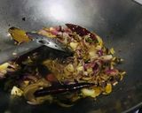 A picture of step 2 of Masala pasta.