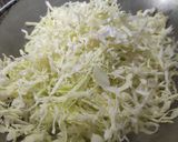 मूग डाळ टाकून पत्ता कोबीची भाजी (Moong Dal Patta Kobichi Bhaji Recipe In Marathi) रेसिपी स्टेप 3 फोटो 