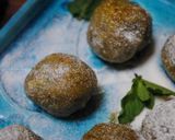 A picture of step 12 of Pistachio balls.