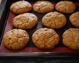 A picture of step 6 of Crunchy! Peanut Butter Cookies.