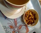 A picture of step 4 of Organic Ginger Honey Tea.