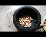A picture of step 1 of White boondi with lobia flour.
