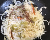 Foto del paso 2 de la receta: Almejas en salsa de brandy con cebolla
