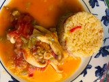 Calamares guisados con guarnición de arroz
