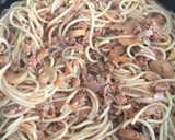Foto del paso 5 de la receta: Spaghetti a la boloñesa a mi estilo