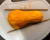 Foto del paso 3 de la receta Calabaza estilo hasselback con crema de queso feta 🎃
