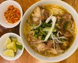 A picture of step 7 of Bún bò giò heo.