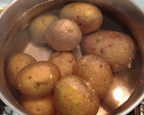 Foto del paso 1 de la receta: Patatas arrugadas con mojo picón 😋