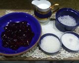 A picture of step 1 of Coconut milk shake.