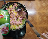Foto langkah ke 5 dari resep Pizza Goreng.