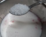 A picture of step 3 of Strawberry Faluda.