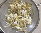 Foto langkah ke 1 dari resep Cah toge.