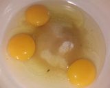 Foto langkah ke 2 dari resep Bolu kukus Green Tea.