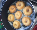 Foto langkah ke 7 dari resep Donat Labu Kuning.