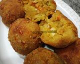 A picture of step 5 of Yam balls.