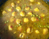 Foto del paso 2 de la receta: Albóndigas de pollo en amarillo 🥄