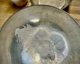 Foto del paso 1 de la receta: Pizza napolitana casera (masa con prefermento)