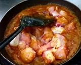 รูปขั้นตอนการทำที่ 3 ของ แกงพริกไก่ใส่ใบรา