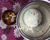 A picture of step 2 of Longan Smoothie.