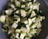 Foto del paso 2 de la receta: Risotto de calabacín y langostinos
