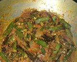 A picture of step 2 of Masala Bhindi.