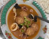 Foto langkah ke 6 dari resep Sup merah cumi tofu.