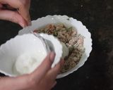 A picture of step 3 of Oats vegetable chillas.