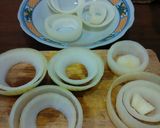 Foto langkah ke 1 dari resep Mozarella onion donouts.