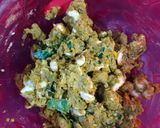 A picture of step 4 of Mint Cashewnut pakoda.
