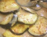 A picture of step 2 of Brinjal Pakoda.