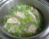 Hình bước làm 4 của món Canh mandu nấu laghim