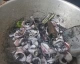 Foto langkah ke 3 dari resep Tumis Cumi Hitam.