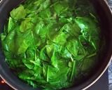 Foto del paso 1 de la receta: Lasaña de espinacas, requesón y piñones