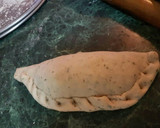 Foto del paso 9 de la receta: Calzones de pollo con champiñones y maíz
