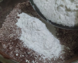 Foto langkah ke 1 dari resep Bolu Kukus Coklat Mekar, tanpa Mixer tanpa Telur.