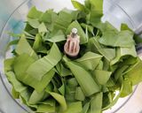 Medvehagyma pesto recept fázis 1 fotója