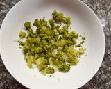 Foto del paso 3 de la receta: Tortilla rápida de hojas de remolacha