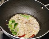 A picture of step 4 of Schezwan chutney.