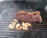 Foto langkah ke 7 dari resep Stek sirloin.