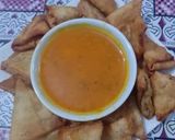 A picture of step 3 of Chutney walay samoosay.