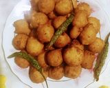A picture of step 6 of Urad Dal FULURI / Fritters.