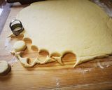 Túrós pogácsa recept fázis 4 fotója