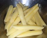 A picture of step 3 of Pizza fries.