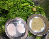 A picture of step 4 of Pani puri.