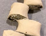 صورة لخطوة 2 من وصفة فطيرة الزعتر رهيبة🥯