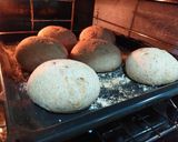 Foto del paso 3 de la receta: Pan Integral saborizado con cebolla acaramelizada y orégano