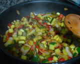 Foto del paso 1 de la receta: Pisto con huevo