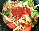 A picture of step 4 of Chicken and Veggie Stir fry with rice 😋.