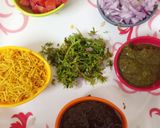 चिरमुरे ची ओली भेळ (oli bhel recipe in marathi) रेसिपी स्टेप 1 फोटो